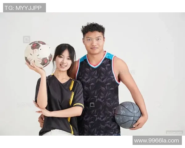 当足球巨星换上篮球球衣展现跨界运动员的别样风采